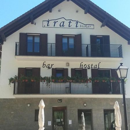 Hostal Iratibizkar Ochagavia Bagian luar foto