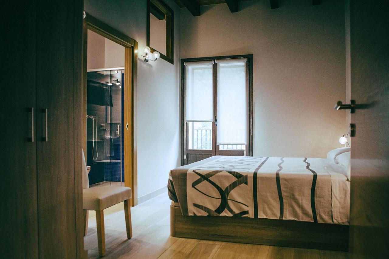 Hostal Iratibizkar Ochagavia Bagian luar foto